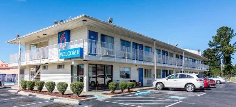 北卡罗莱纳兰伯顿 6 号汽车旅馆(Motel 6 Lumberton, NC)图片