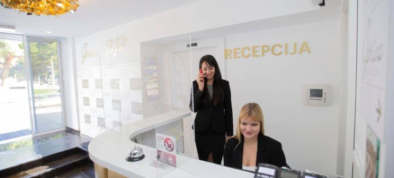 毕金华丽酒店(B Gold Luxury Rooms B&B)图片