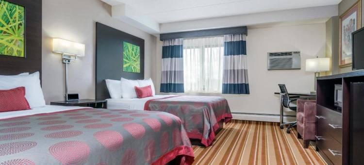 明尼阿波利斯黄金谷华美达酒店(Ramada by Wyndham Minneapolis Golden Valley)图片