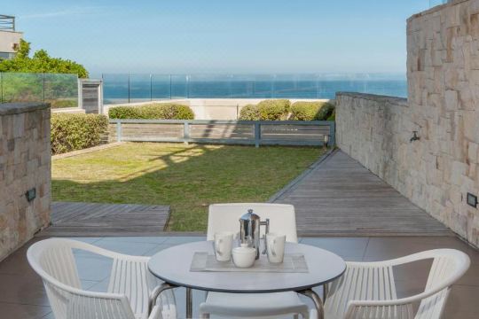 Harbour House Hotel - le Paradis Apartments Hotel Overview