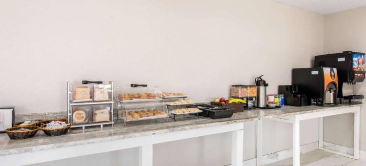 Clarion Inn & Suites Kissimmee-Lake Buena Vista South图片