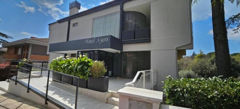 涅尔什酒店(Albergo Nyers)图片