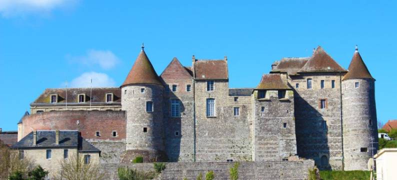 迪耶普卡斯诺大酒店(L'Échappée - Hôtel Casino Dieppe)图片