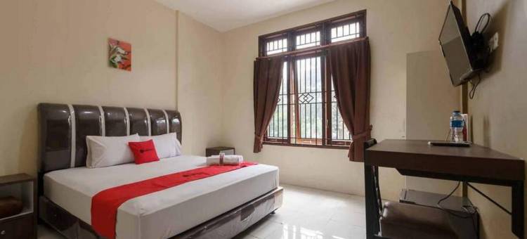 红多兹酒店-近棉兰亚当马利克医院2号(RedDoorz Near RS Adam Malik Medan 2)图片