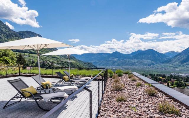 Hotel Rosengarten (Schenna Resort)Over view