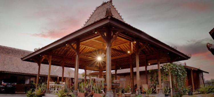 布米卡苏里安(Bhumi Kasuryan Borobudur)图片