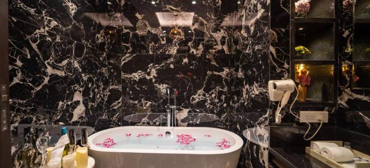 帕拉萨酒店(Palasa Hotel)图片