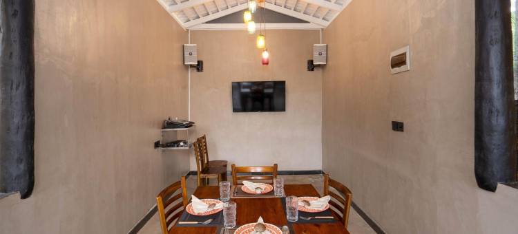 Hasthri Boutique Blue Apartment in Ahangama with pool Near Beach图片