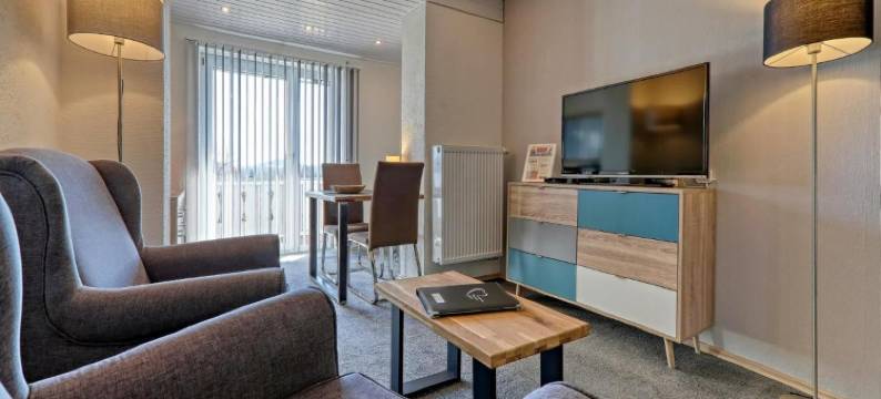 Suit Frühstück Zum Latschen - Adults Only图片