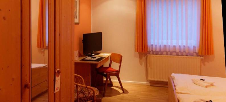 格罗斯布特尼霍夫酒店(Gross Bultener Hof)图片