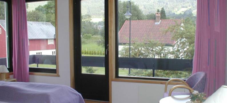 因韦克弗约德酒店(Innvik Fjordhotell)图片