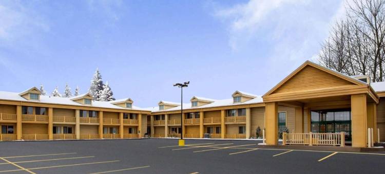 奥什科什拉昆塔温德姆酒店(La Quinta Inn by Wyndham Oshkosh)图片