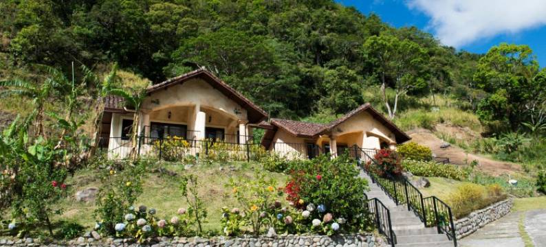 瓦耶埃斯孔迪多度假村(Valle Escondido Resort)图片