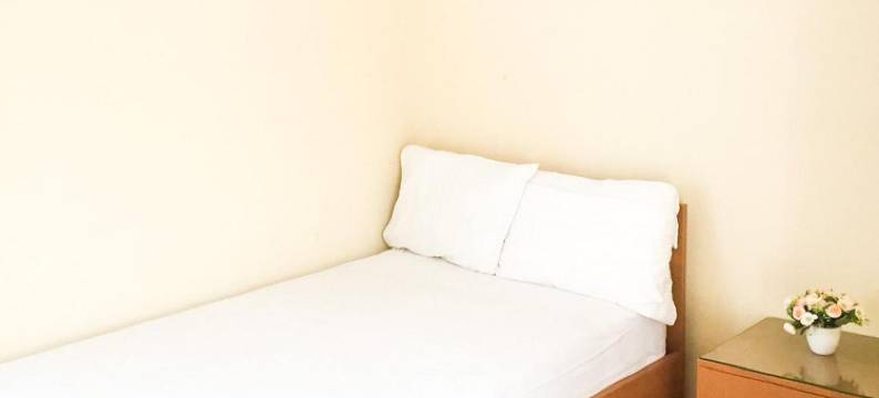 Muzdalifa Syariah Near Alun Alun Gresik Mitra RedDoorz图片