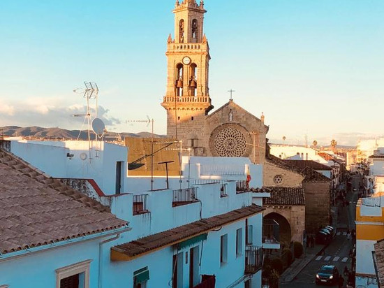 位于科尔多瓦市中心的3卧室公寓-80平方米|带2个独立浴室