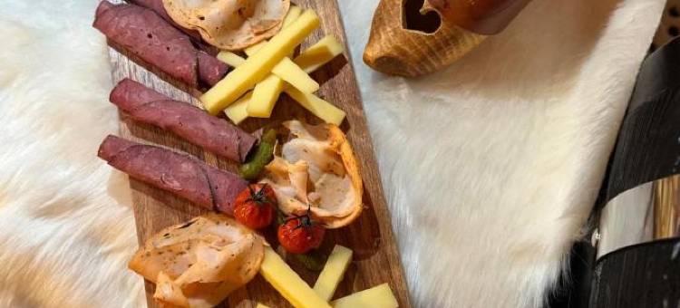 纳希实用酒店(Nash Pratik Hotel)图片