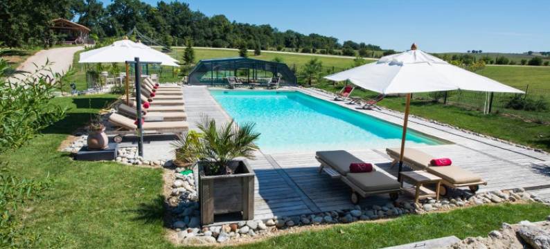 纳泽尔早餐加住宿酒店(Chambres d'hôtes Domaine de Nazère)图片