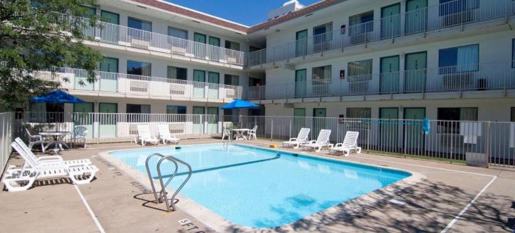 6号汽车旅馆明尼阿波里斯市北 - 罗斯维尔店(Motel 6 Roseville, MN - Minneapolis North)图片