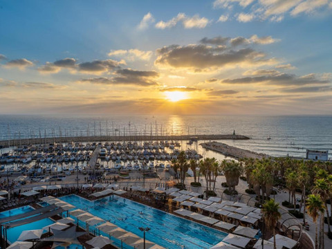 特拉维夫海滩莱昂纳多艺术酒店