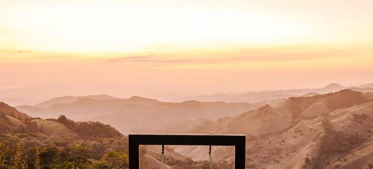 Lakay Monteverde with Heated Pool, Golf Cart and Breakfast图片