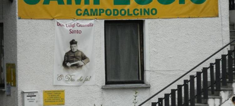坎波多尔奇诺露营酒店(Campodolcino Camping)图片