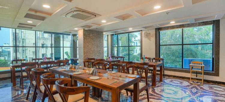 Pax Grand Blue乌代布尔(Pax Hotel Grand Blue 3 min walk from Udaipur city Railway Station)图片