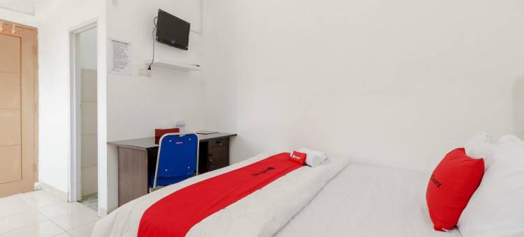 OYO 3420亚历克斯青年旅馆(RedDoorz Near Jalan MP Mangkunegara Palembang)图片