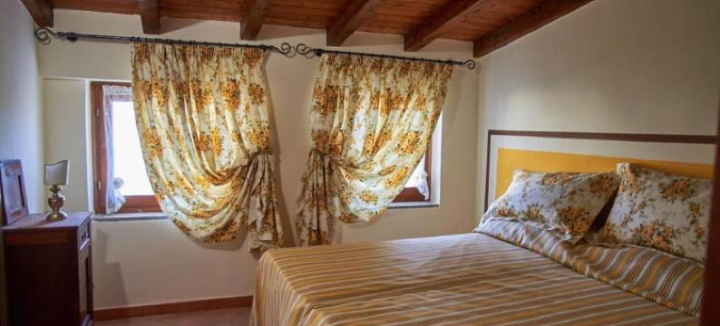 诗人的修道院(Eremo dei Poeti Albergo Diffuso)图片