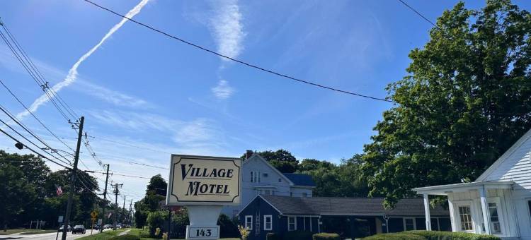 OYO克林顿村汽车旅馆(Village Motel)图片