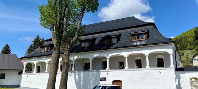 Kaštieľ Čičmany图片