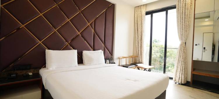 西恩斯塔三重奏(Ciesta Treeo)图片