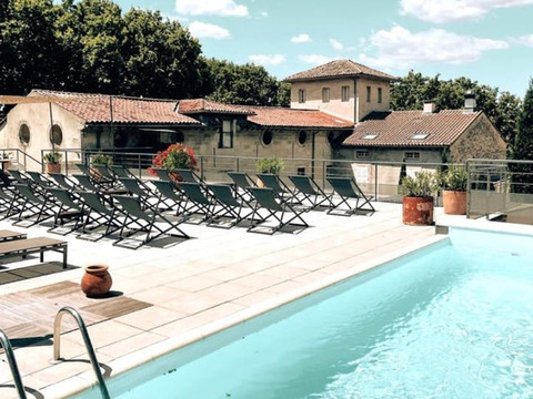 圣路易斯科尔伊特酒店