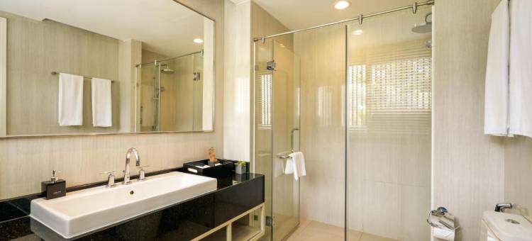 拉古纳公园旁的陵姑(Laguna Parkside Lang Co)图片