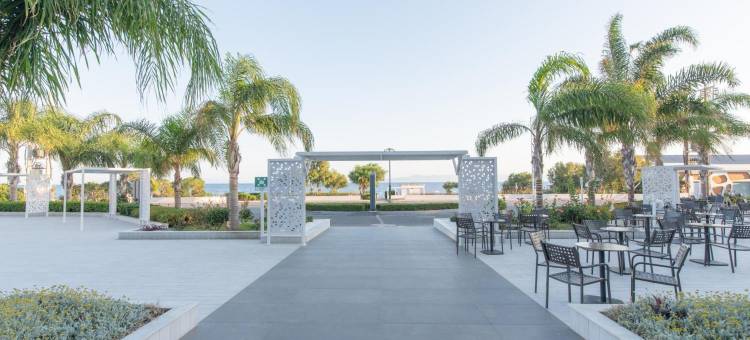 贝尔艾尔海滩酒店(Belair Beach Hotel)图片