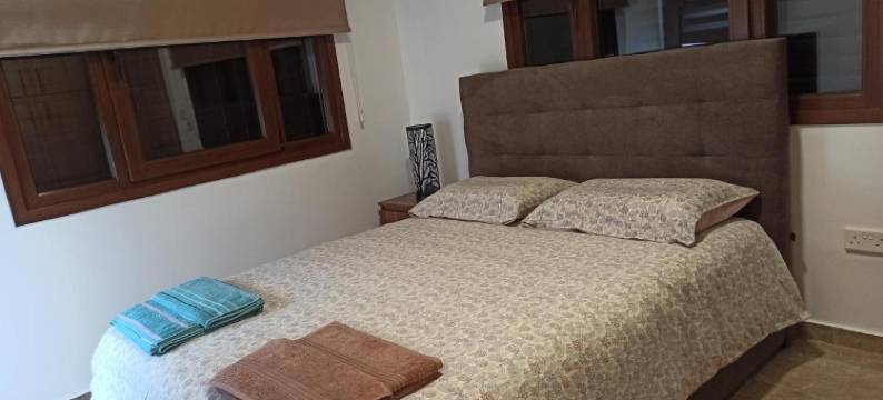 河公寓(River Apartments)图片