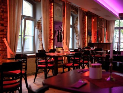 Backstage Hotel Hotel Overview