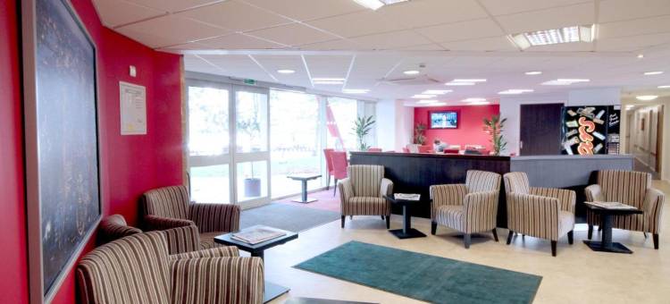 伦敦斯坦斯特德机场温德姆华美达酒店(Ramada by Wyndham London Stansted Airport)图片