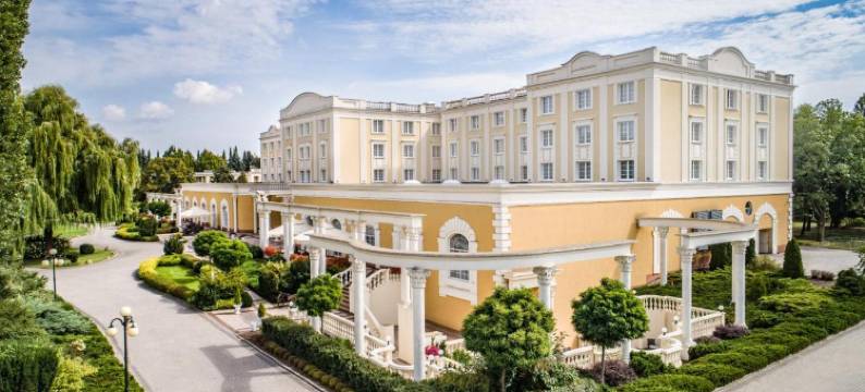 温莎皇宫酒店(Hotel Windsor w Jachrance)图片