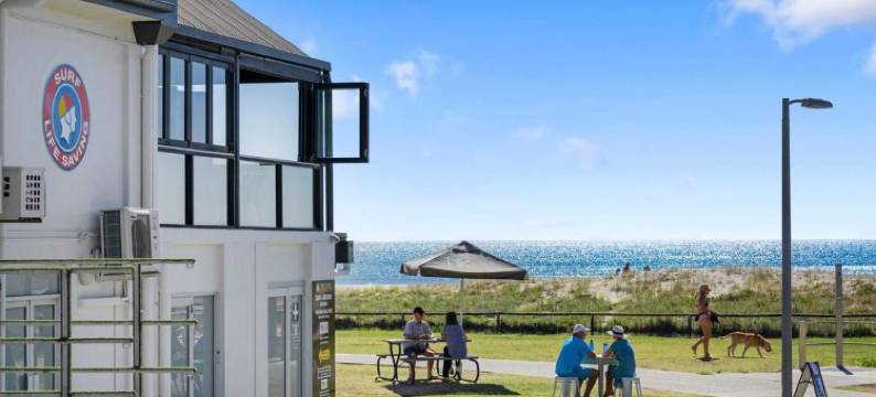 比拉维斯塔假日公寓酒店(Bila Vista Kirra Beachside Apartments)图片