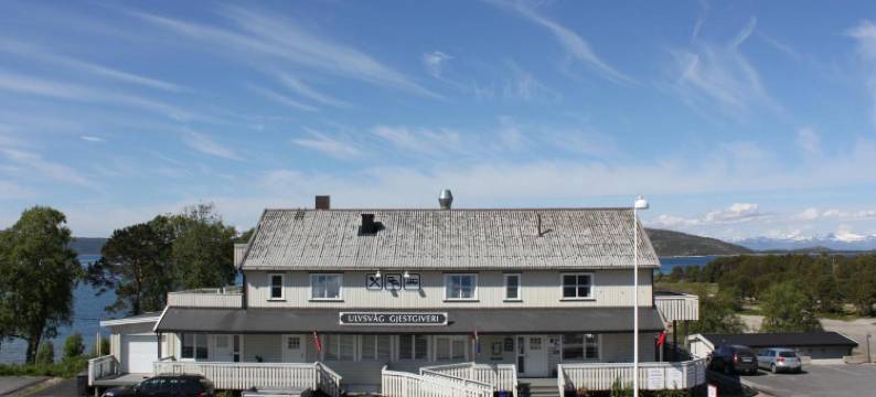 Ulvsvåg Gjestgiveri og Fjordcamping As图片