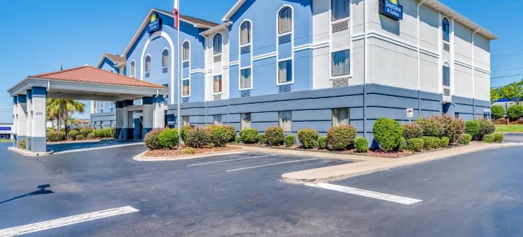 普拉特维尔蒙哥马利戴斯套房酒店(Days Inn & Suites by Wyndham Prattville-Montgomery)图片