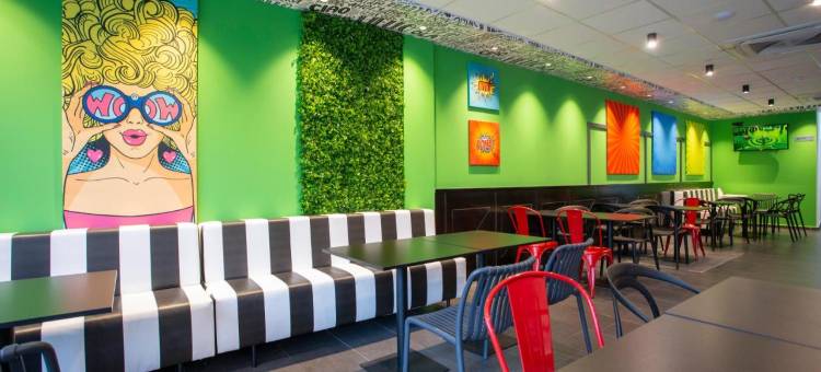 贝尼东休闲流行艺术酒店(Casual Pop Art Benidorm)图片