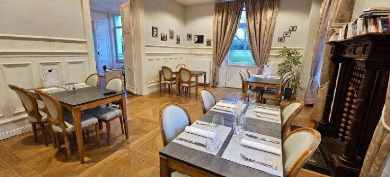 马里埃尔城堡酒店(Hôtel Château de la Marlière)图片