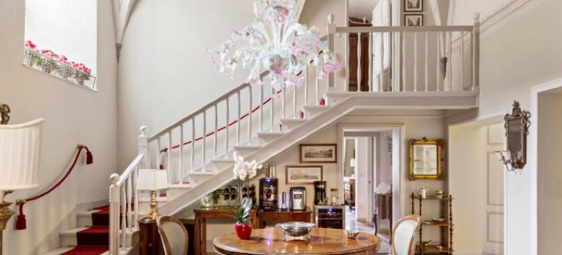 波尔盖斯时代宫住宅酒店(Residenza d'Epoca Palazzo Borghesi)图片