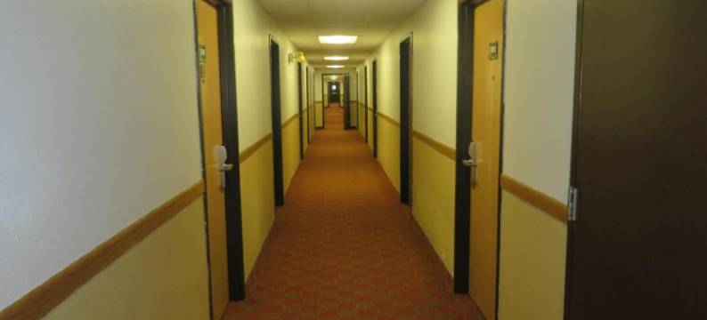 Western Inn & Suite Grinnell IA图片