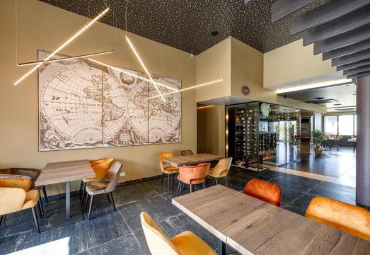 Hotel le 830 Namur Hotel Overview