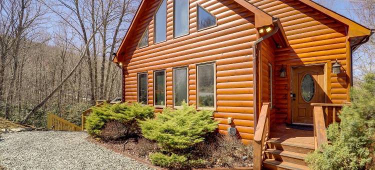 甲板 + 风景如画的景色：比奇山小屋(Deck + Scenic Views: Beech Mountain Cabin)图片