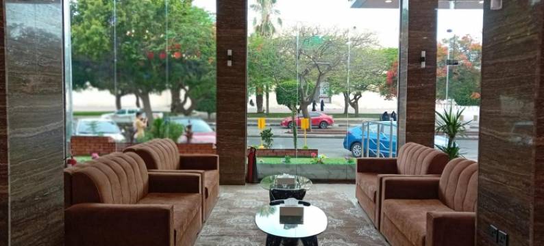 尼鲁菲尔阿尔哈达酒店(Nilufer AlHada Hotel)图片