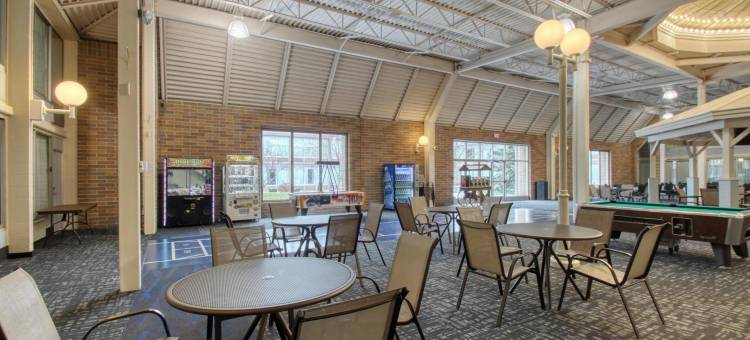丰迪拉克丽笙酒店及会议中心(Radisson Hotel and Conference Center Fond du Lac)图片