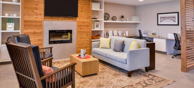 阿特金森堡丽怡酒店(Country Inn & Suites by Radisson, Ft. Atkinson, WI)图片